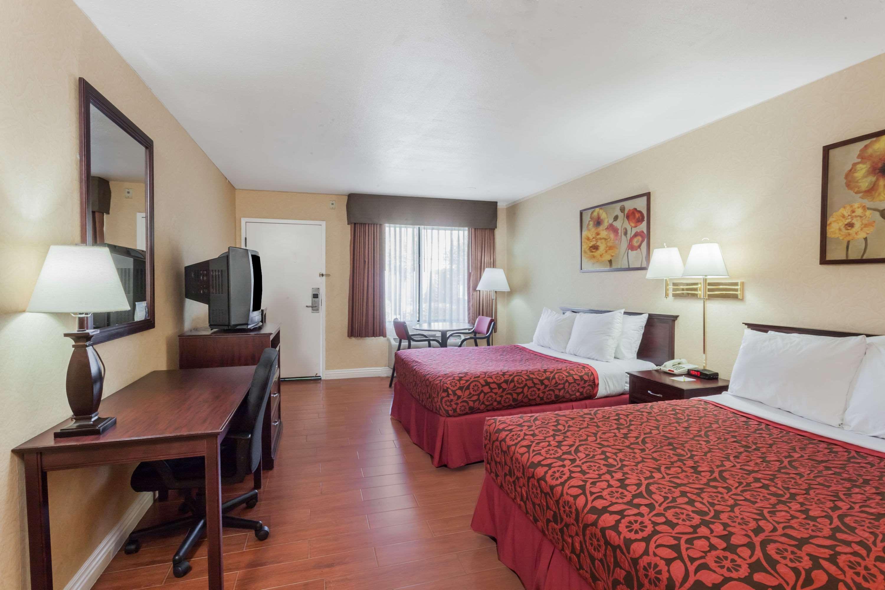 Hospitality Inn San Bernardino Kültér fotó